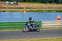 Vintage-motorcycle-club;eventdigitalimages;mallory-park;mallory-park-trackday-photographs;no-limits-trackdays;peter-wileman-photography;trackday-digital-images;trackday-photos;vmcc-festival-1000-bikes-photographs